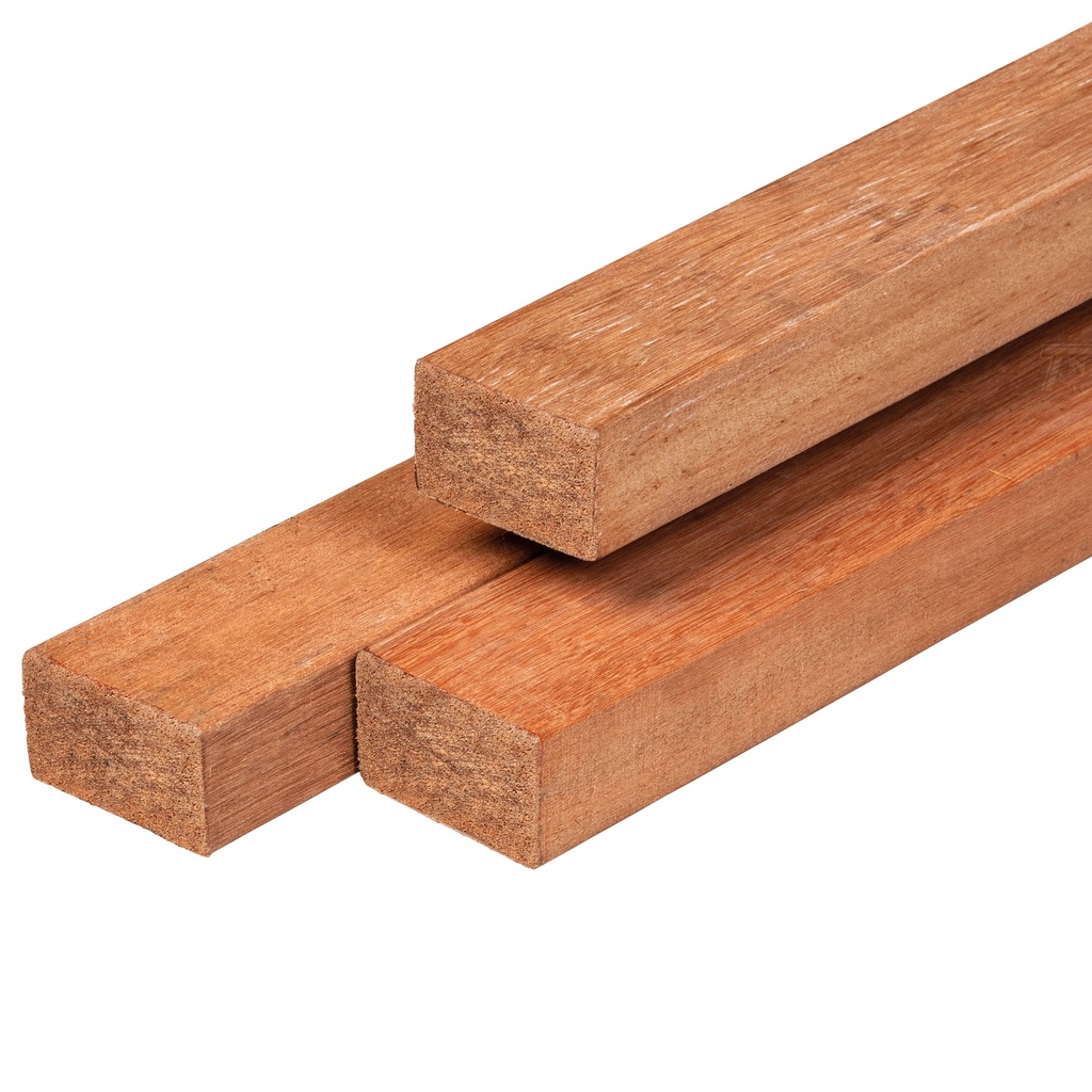 Hardhout timmerhout kunstmatig gedroogd 4.4x6.8x430cm geschaafd 4rh rondom glad met 4 ronde hoeken houtsoort: Keruing  